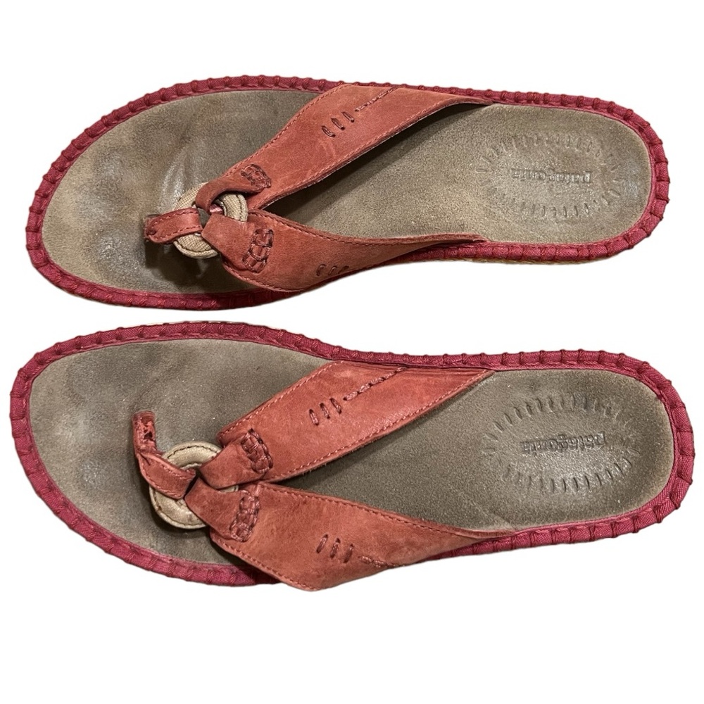 Patagonia Burgundy Red Leather Circle Flip Flop Thongs Sz 10 GUC